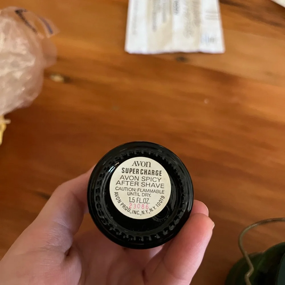 Avon cologne set - Picture 2 of 5